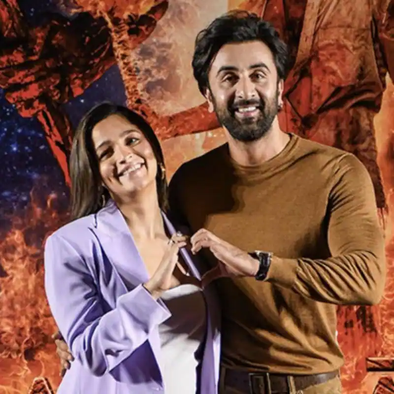 Brahmastra Box Office Estimate: Ranbir's 'Brahmastra' oil came out at the box office on the 11th day, earnings fell by more than 50%